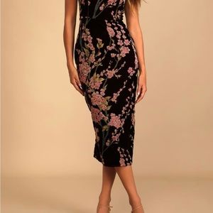 Plum Floral print velvet strapless midi dress